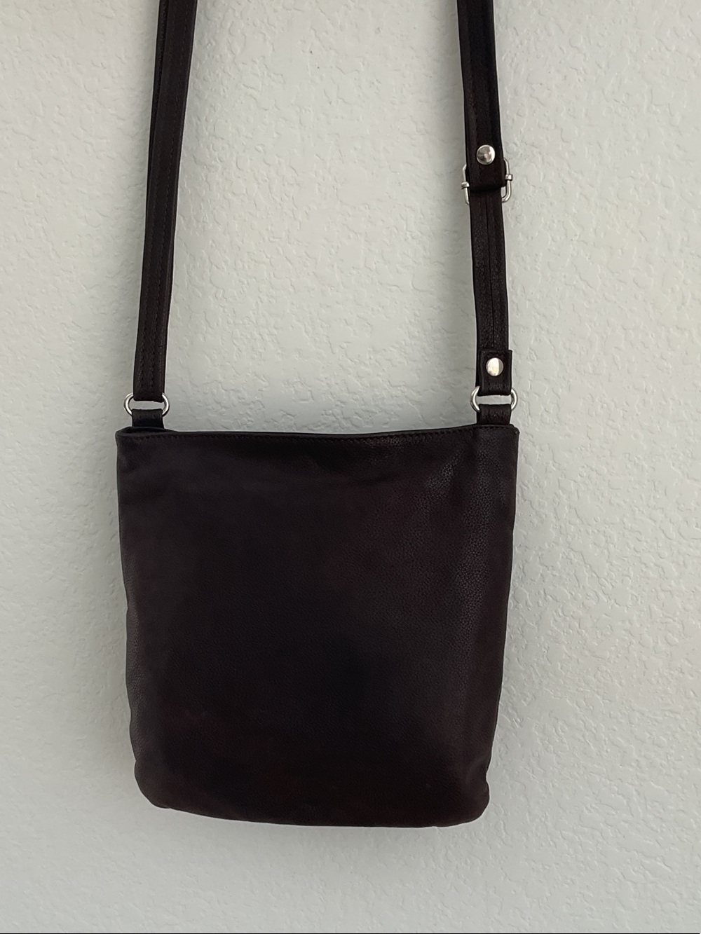 CUOIERIA FIORENTINA Dark Brown Leather Crossbody Bag - Classic Everyday Carry - Picture 8 of 16